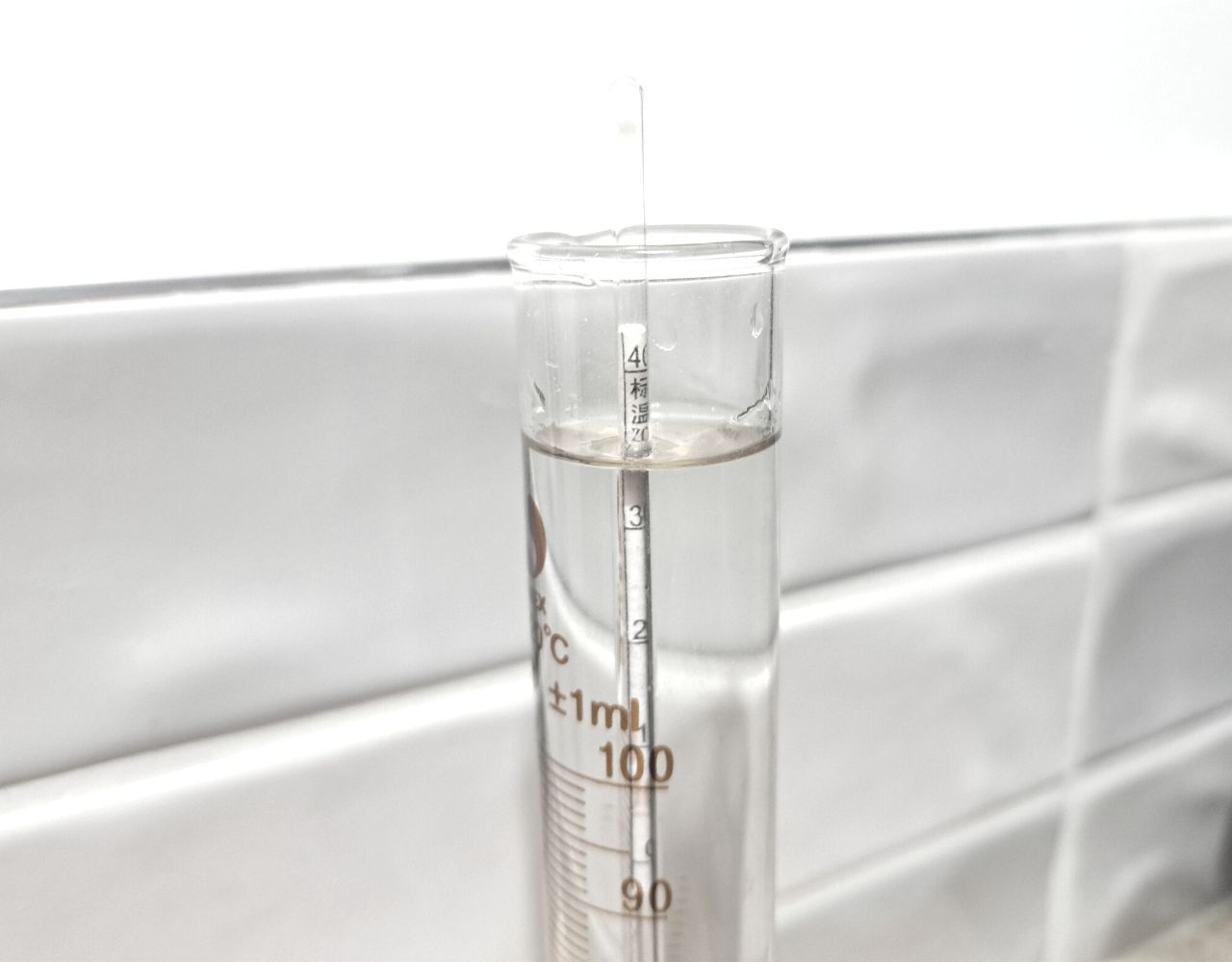 Image of DIY Distilling Taking a spirits reading with an alcoholmeter