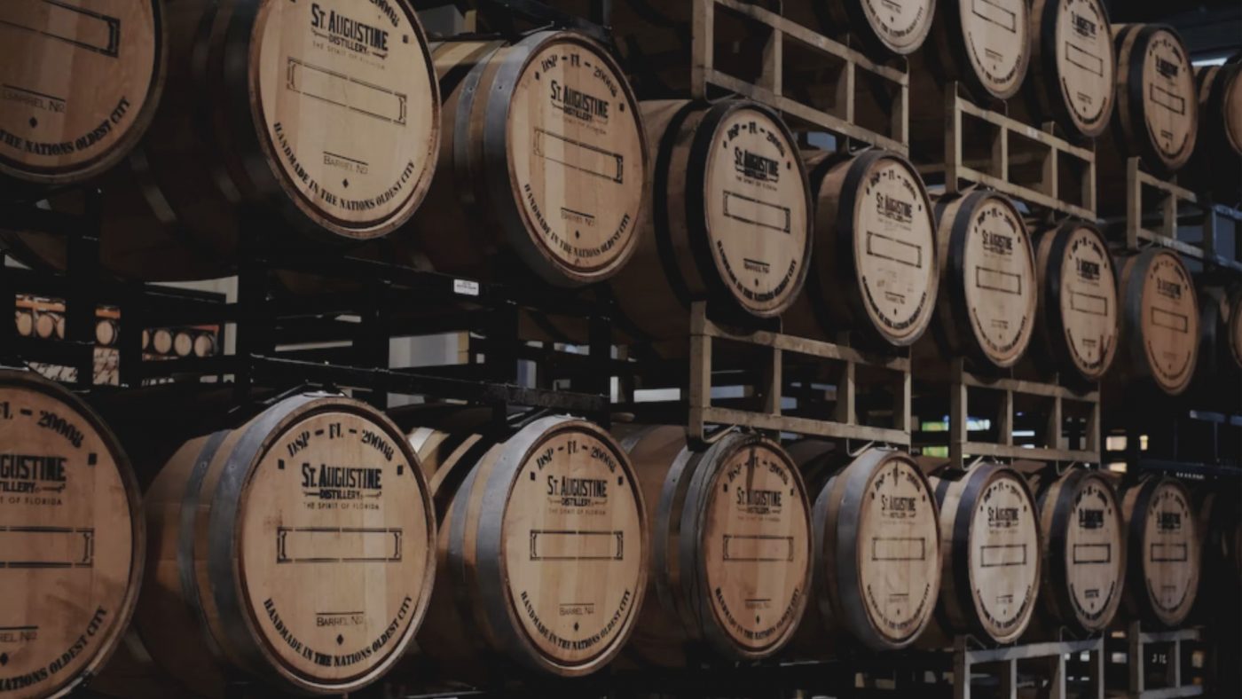 Image of DIY DISTILLING How long is gin aged for in barrels