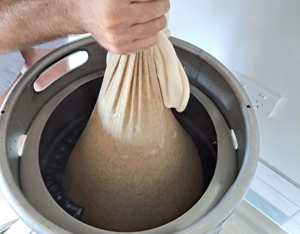 Image of DIY Distilling Sparging and mashing out of the all grain whiskey mash