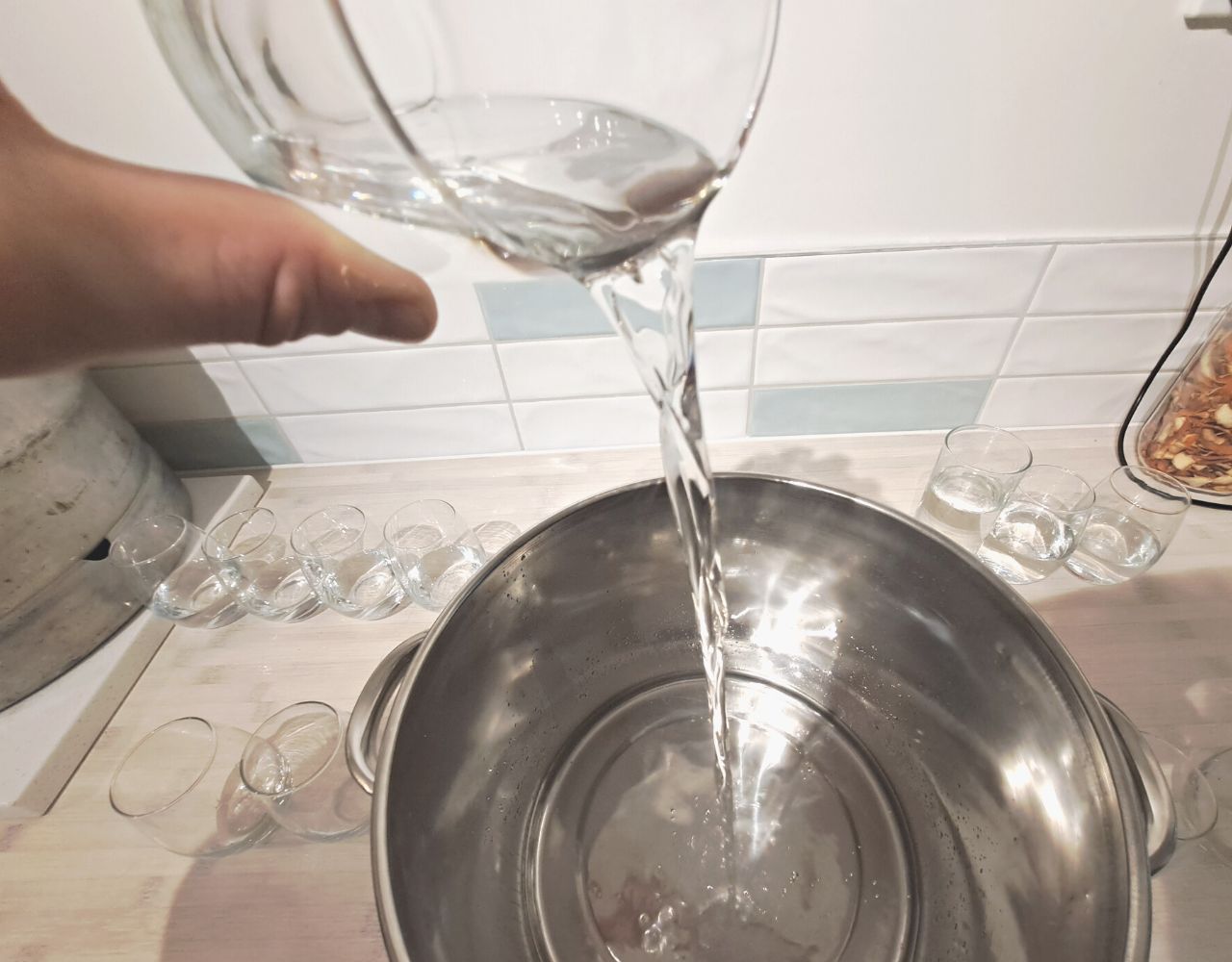 Image of DIY Distilling Blending moonshine after making cuts