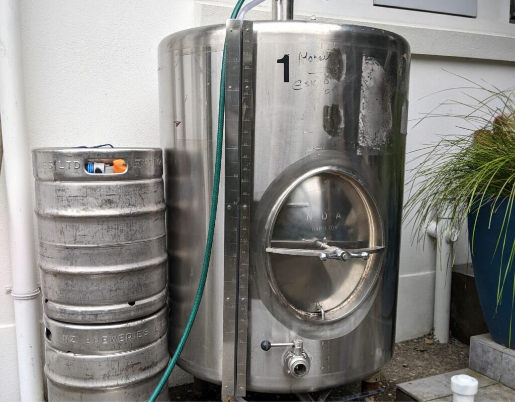 Image of DIY Distilling fermenting a large sugar wash for distilling