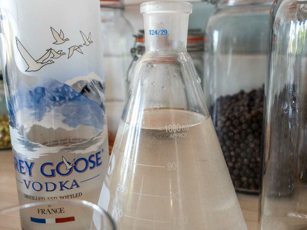 Image of DIY Distilling Bathtub Gin Recipe Photos 8