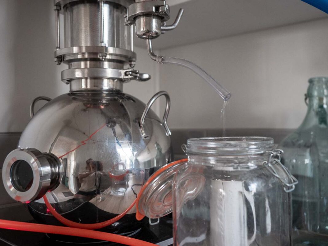 Image of DIY Distilling Grandmas Floral Vapor Infused Gin Recipe 15